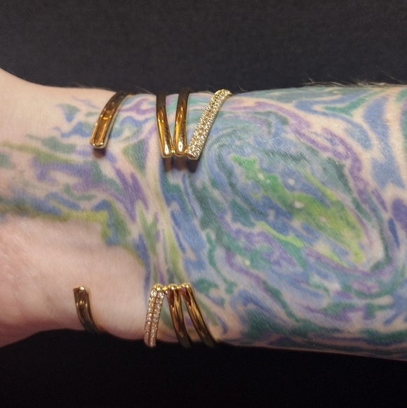 Gold Rhinestone Abalone Bracelet Set - Picture 4 of 11